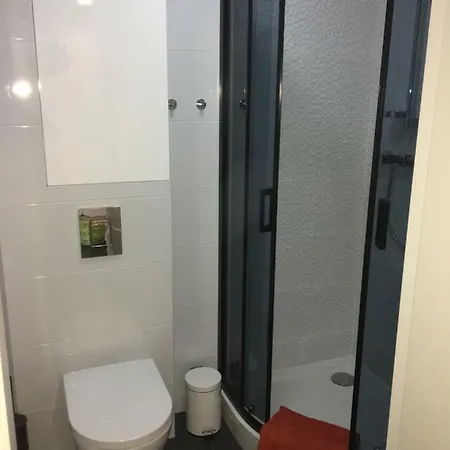 Apartament Emilia Apartment *