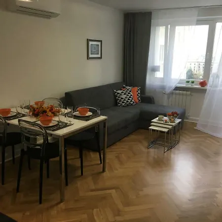 Apartament Emilia Apartment *